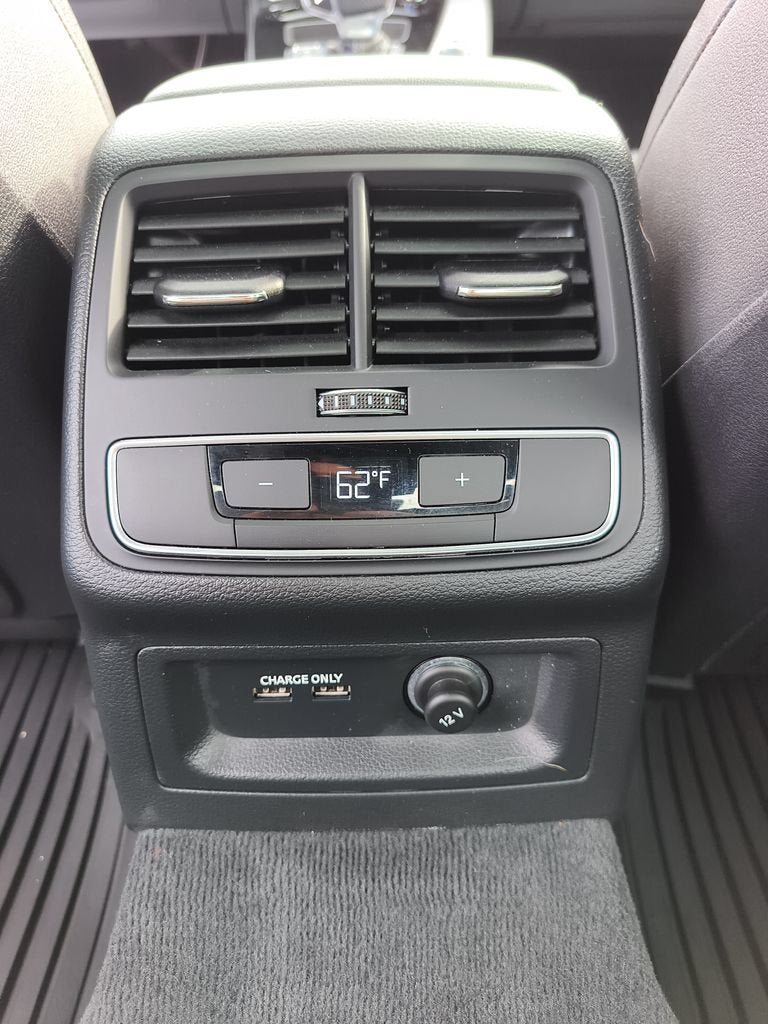 2022 Audi A4 Premium Plus 45 TFSI S line quattro S tronic